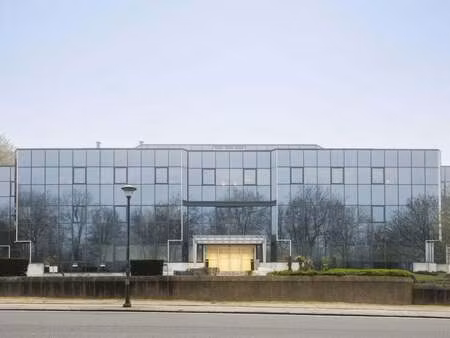 bien professionnel à louer à strombeek-bever € 6.717 (lnbst) - panorama b2b brussel kantor