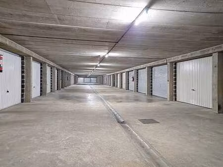 garage fermé à vendre à jette