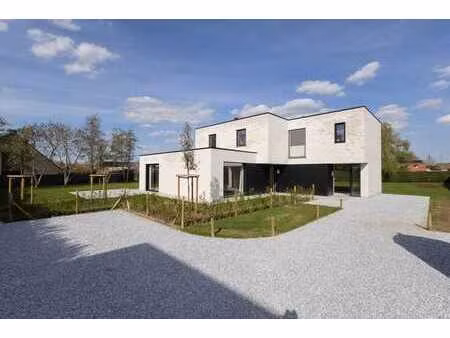 villa de luxe avec espace polyvalent pour une activité pr...