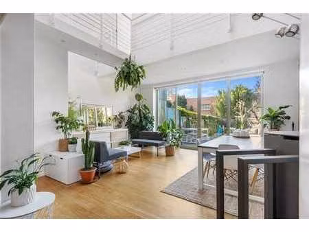 maison unifamiliale avec jardin