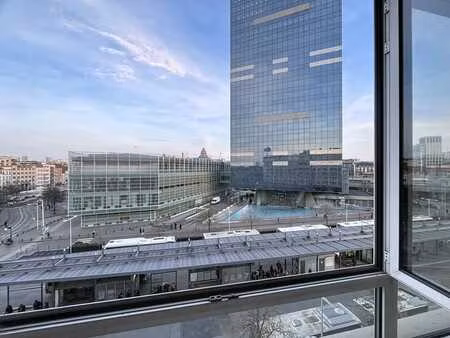 superbe appartement meublé 1 ch - gare du midi