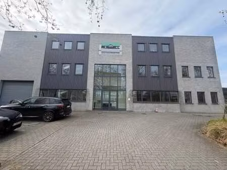bâtiment 2.165 m² – malines nord
