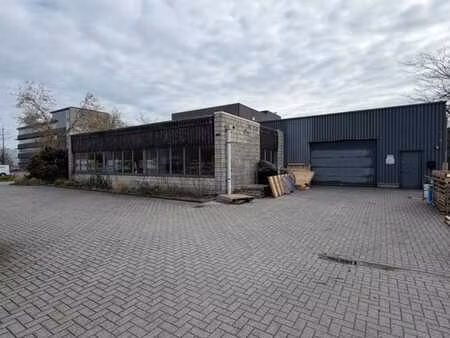 bâtiment 2.165 m² – malines nord