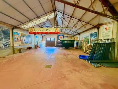 entrepôt à louer +/- 410m2