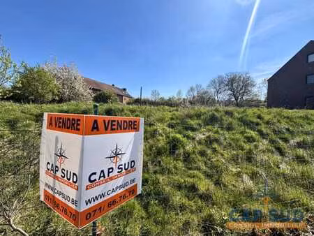 terrain à bâtir idéalement situé à marcinelle