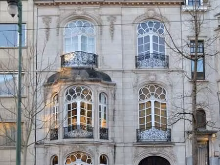 bureaux de caractère dans maison de maître – avenue brugmann