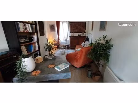 appartement t2 bis a pouillon