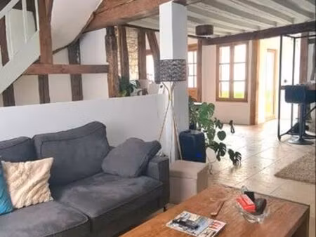 sens  coeur de l‘amande  maison du xvième siècle