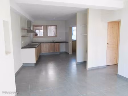 loue t2 dans le massif des bauges a 40 min d'annecy et aix