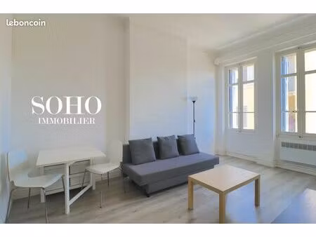 t3 meublé avenue du prado  au 3ème et dernier étage sans ascenseur  coté cour au calme