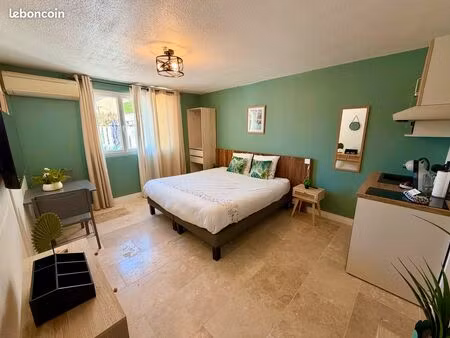 studio – parking – résidence calme à la campagne proche aigues-mortes