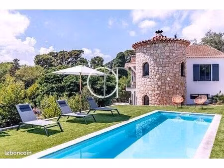 villa 6 pièces 165 m²