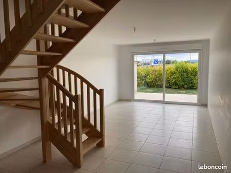 à louer  t3 duplex terrasse rosières