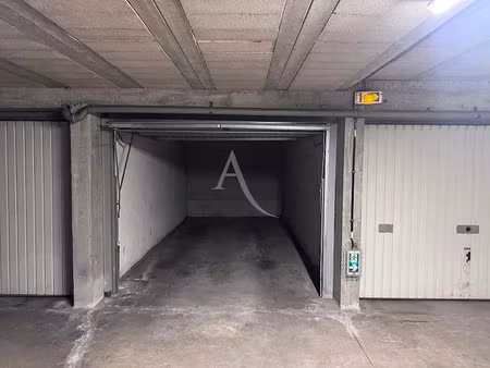 location parking 14 m² à conflans-sainte-honorine (78700)  135 €