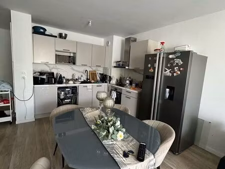 montfermeil – beau t3 récent avec balcon  proche t4  hôpital et mairie