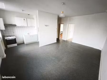 a louer f3 commercy centre 61 m2