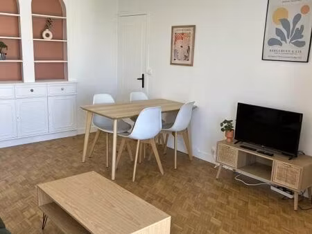 chambre 1 pièce 62 m²