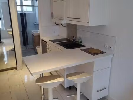 studio 1 pièce 18 m²