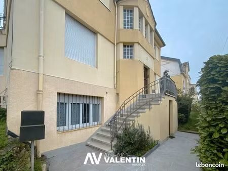 studio 1 pièce 14 m²