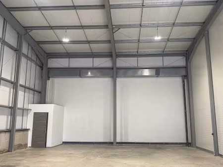 location locaux professionnels 1 pièce 150 m² à borgo (20290)  1 145 €