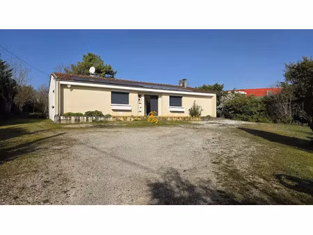 location locaux professionnels 0 pièces 130 m² à champniers (16430)  1 200 €