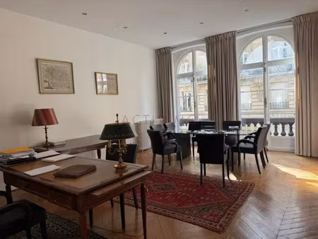 location locaux professionnels 4 pièces 120 m² à paris 7ème (75007)  5 300 €