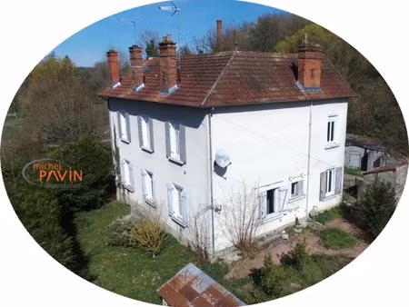 investisseurs  maison en pierre avec 2 appartements loues.