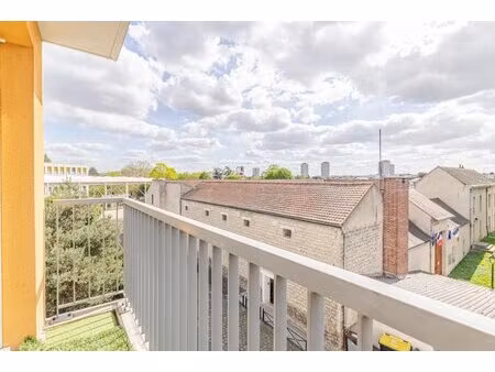 appartement de 50 m² à le blanc-mesnil
