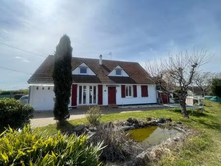 maison familiale avec piscine à 10 min de vichy