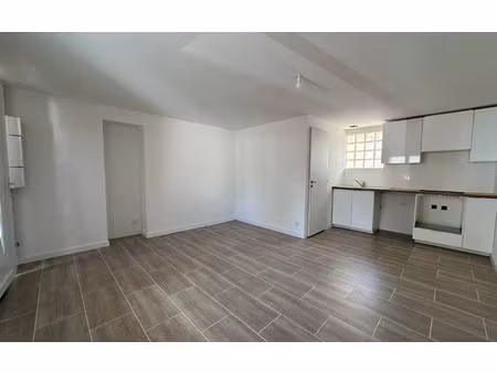 location appartement  24.17 m² t-1 à coutevroult  588 €