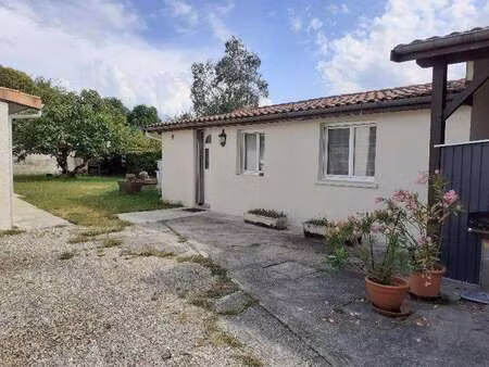 location maison à villenave-d'ornon (33140) : à louer / 25m² villenave-d'ornon