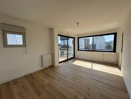 location appartement 3 pièces colocation à nantes (44000) : à louer 3 pièces colocation / 