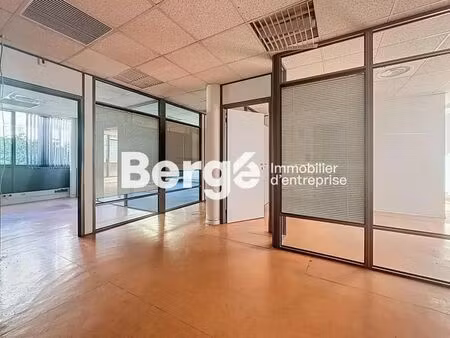 location bureaux 712 m²