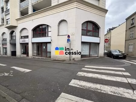 location bureaux 70 m²