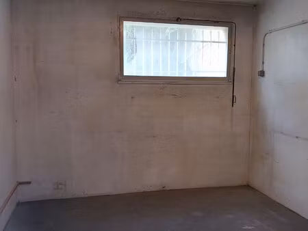 remise /atelier versailles montreuil - 11 m²