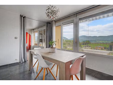 appartement 5 pièces 110 m² - vue dominante - 2 balcons - cave & garage - chambéry