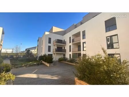 t2 46m² – terrasse 9m² – stationnement sous-sol – résidence 2023 – corbas – les taillis