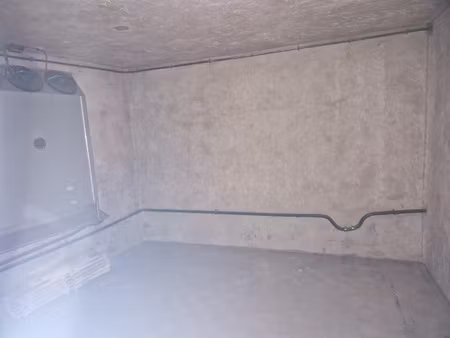 place de la victoire - caves ds bel immeuble