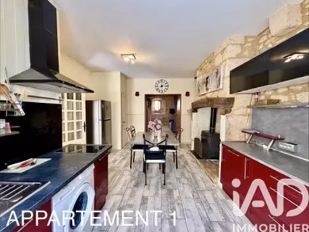 immeuble à montignac-lascaux (24290)