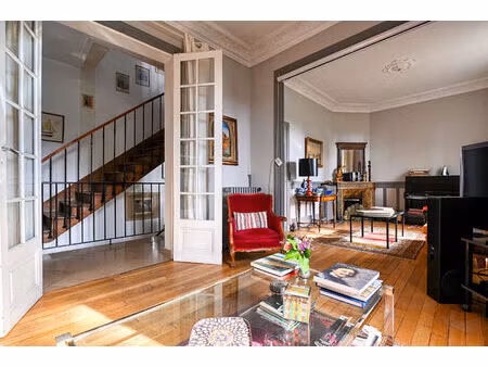 triplex 292 m au sol 7 chambres + jardin