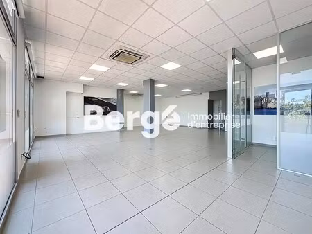 location commerce antibes 06160 165m²