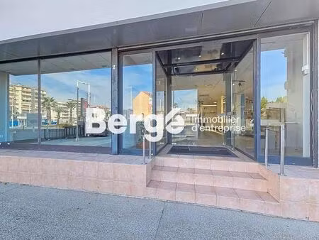 location commerce cannes 06150 420m²