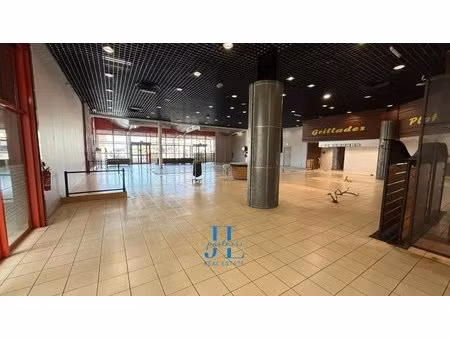 location commerce la reole 33190 583m²