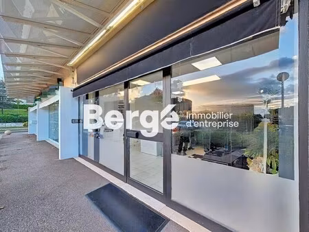 location commerce mandelieu la napoule 06210 54m²