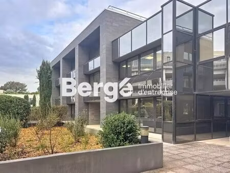 location entrepôt valbonne 06560 115m²