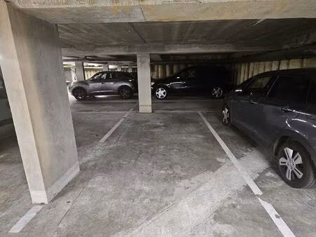 parking / box saint-orens-de-gameville