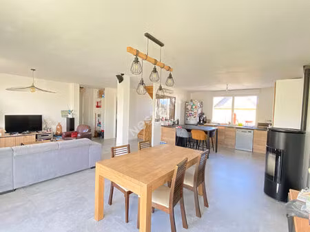 maison 7 pièces à louer à chavagne  120 m²  jardin et garage