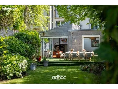 maison de ville 10 pièces 285 m²