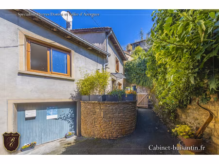 maison de village en pierres rénovée