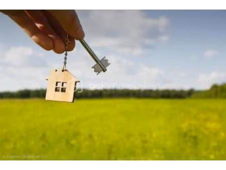 terrain de 646 m² à coubert